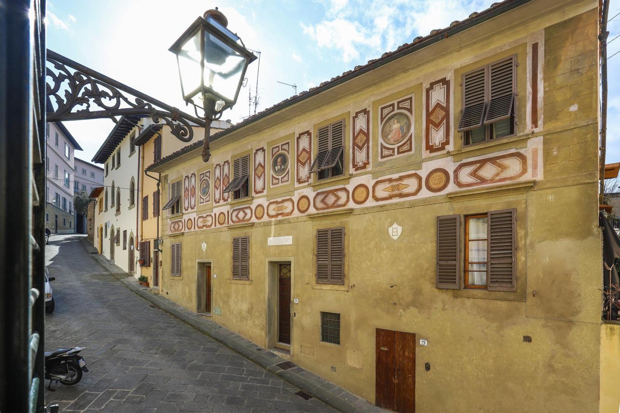Florence In The Window- Unique View 外观 照片